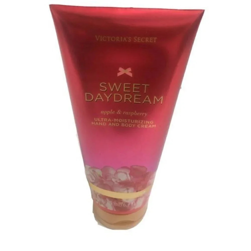 Victoria's Secret Valentines Sweet Daydream Ultra Moisturizi
